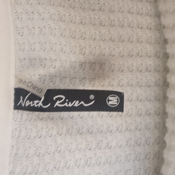 North River Women's Winter White Cowl Neck Lightweight Sweater Size Medium - Picture 2 of 8